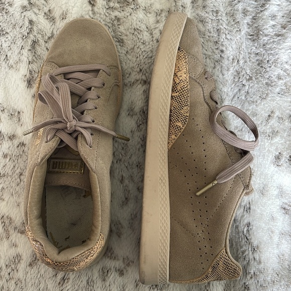 Women’s Tan/Cream Colored Puma Tennis Shoes size 8 - Picture 5 of 12